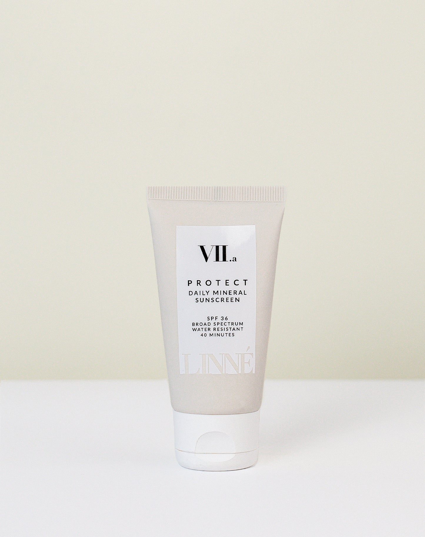 PROTECT barrier cream with UV, pollution & blue-light defense